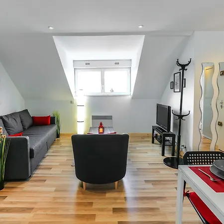 Cosy 1 *